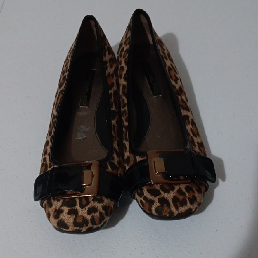 Bandolino Brown and Tan Flats with Animal Print and Elegant Black Detail
